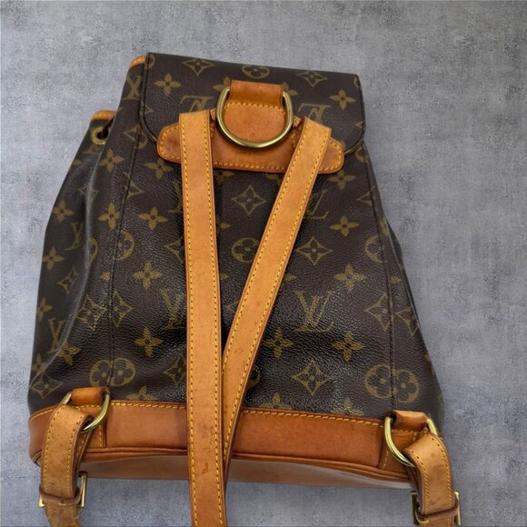 Louis Vuitton Monogram Montsouris MM Backpack - Picture 5 of 11